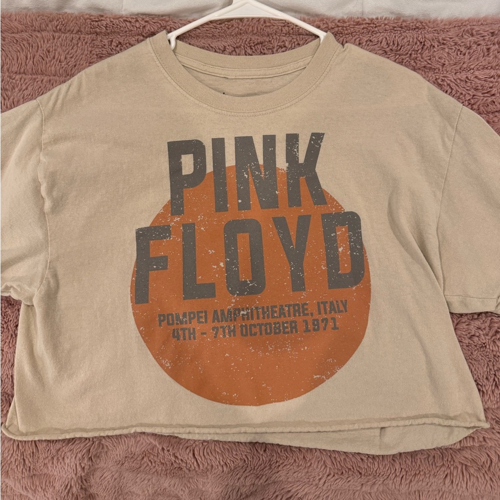 Cropped t shirt